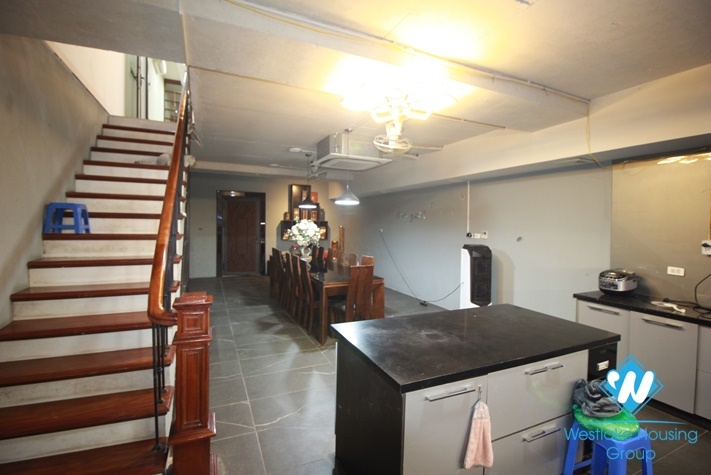A nice house with garden 2 bedroom for rent in Au Co , Tay Ho street